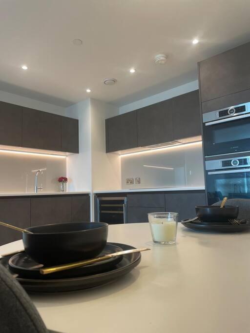 Luxury 2 Bedroom Apartment Manchester City Centre エクステリア 写真