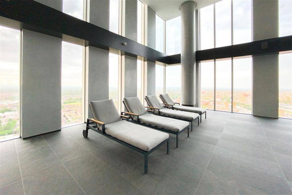 Luxury 2 Bedroom Apartment Manchester City Centre エクステリア 写真