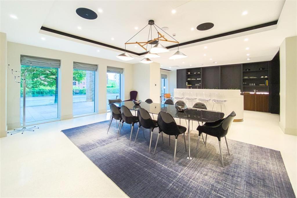 Luxury 2 Bedroom Apartment Manchester City Centre エクステリア 写真